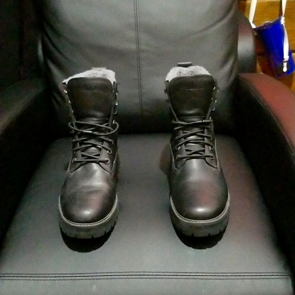 Blk 9m timberland boots insulated